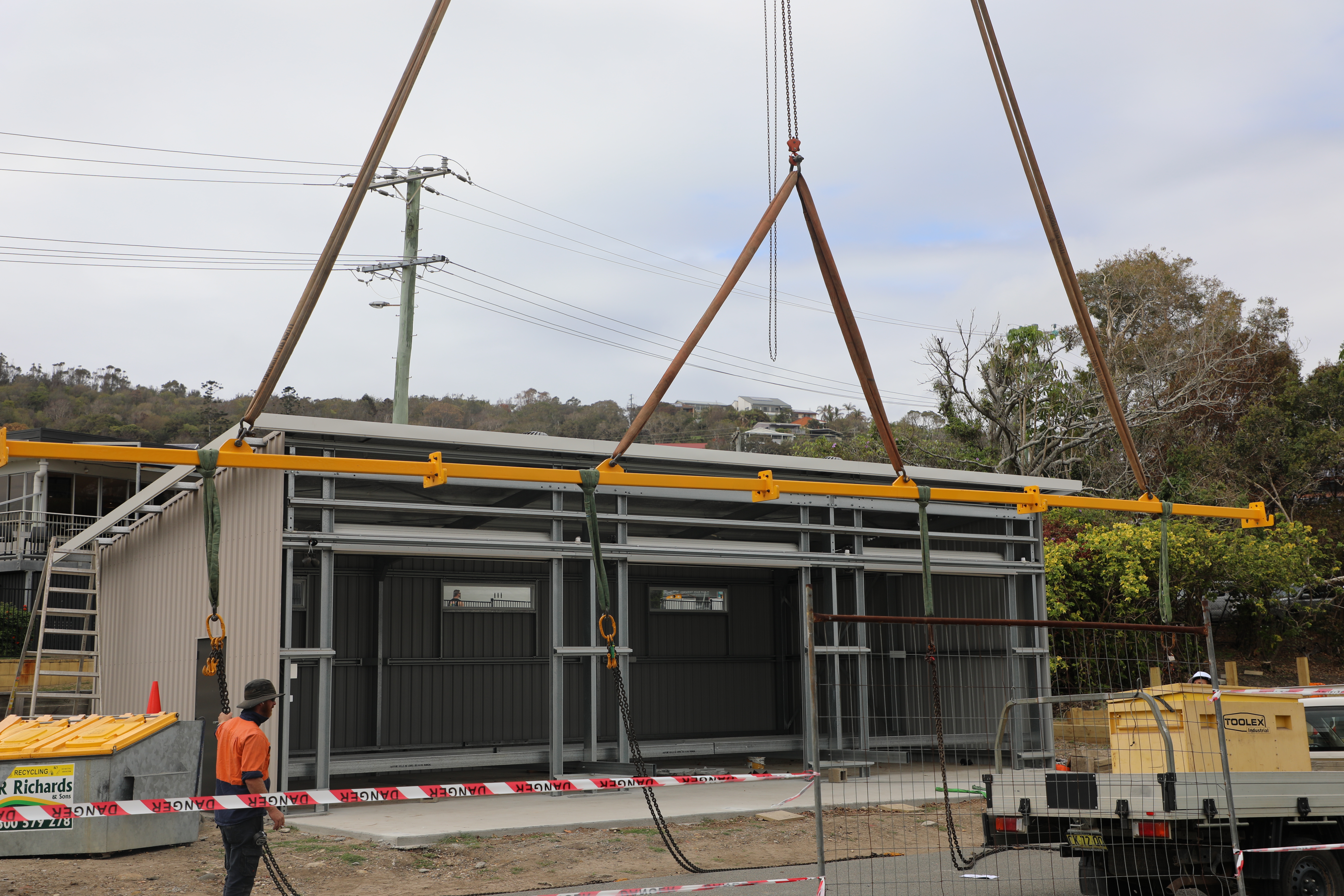 Preparing the building to be lifted.JPG