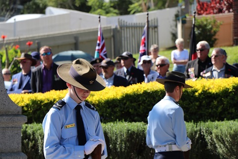 AnzacDayTwoCadetsVets.JPG