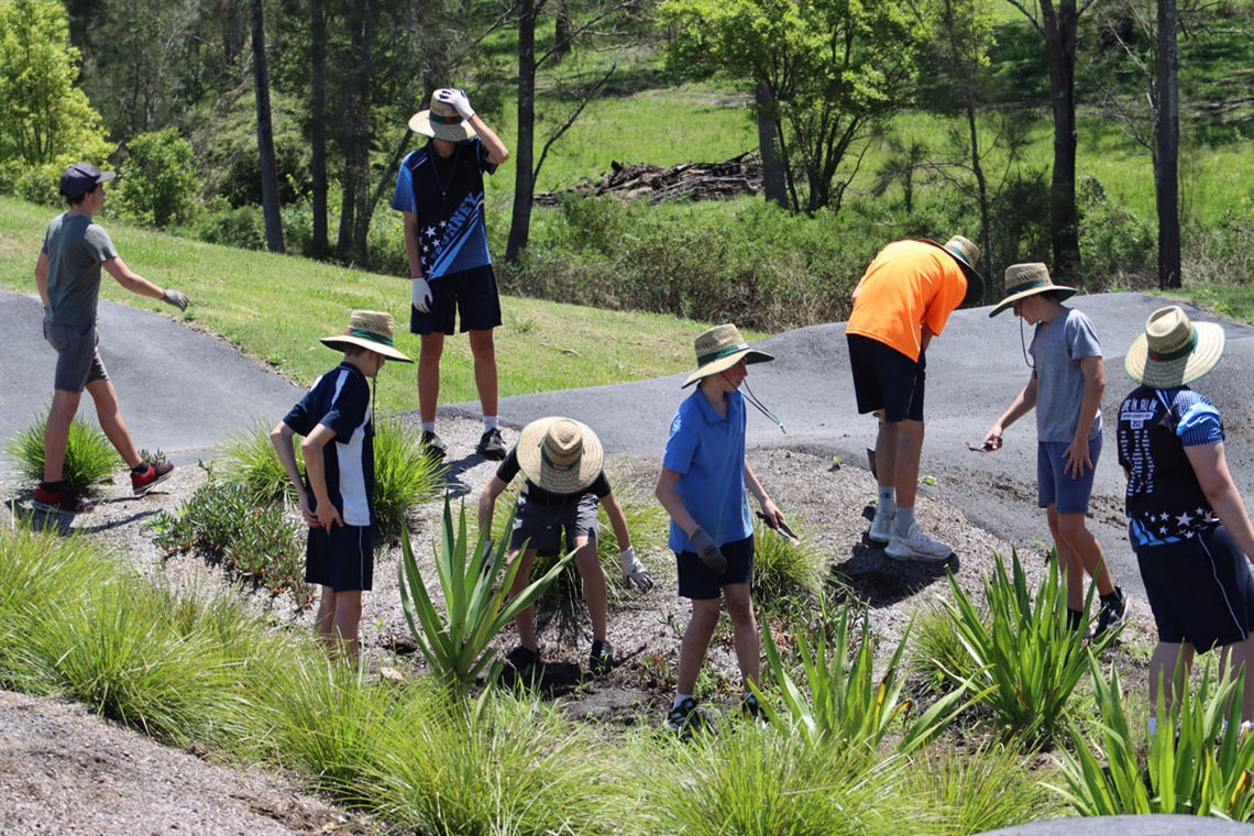 Pump-Track-group-planting.jpg