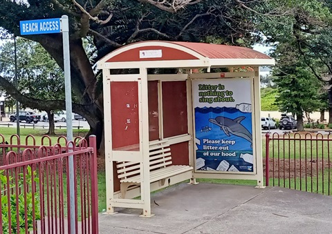 Livingstone-St-Bus-shelter.jpg