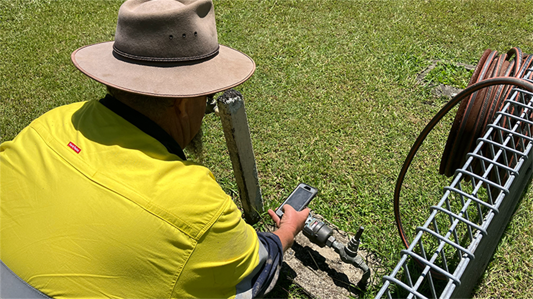 As meter reading starts, please control dogs and weeds - Kempsey Shire ...