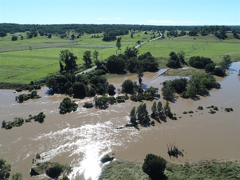 Sherwood Bridge in flood