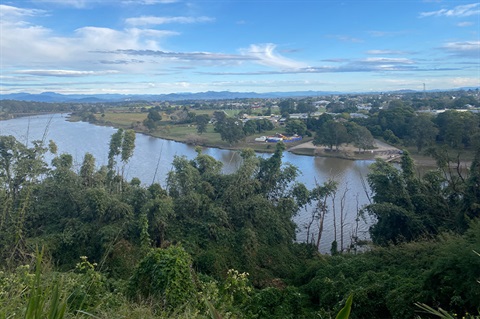 the view from rudder park in east kempsey overlooking the macleay river